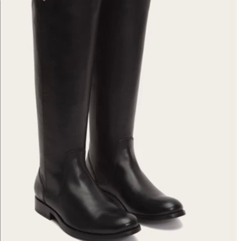 Brand New w. Tag. Frye Melissa Zip Boots